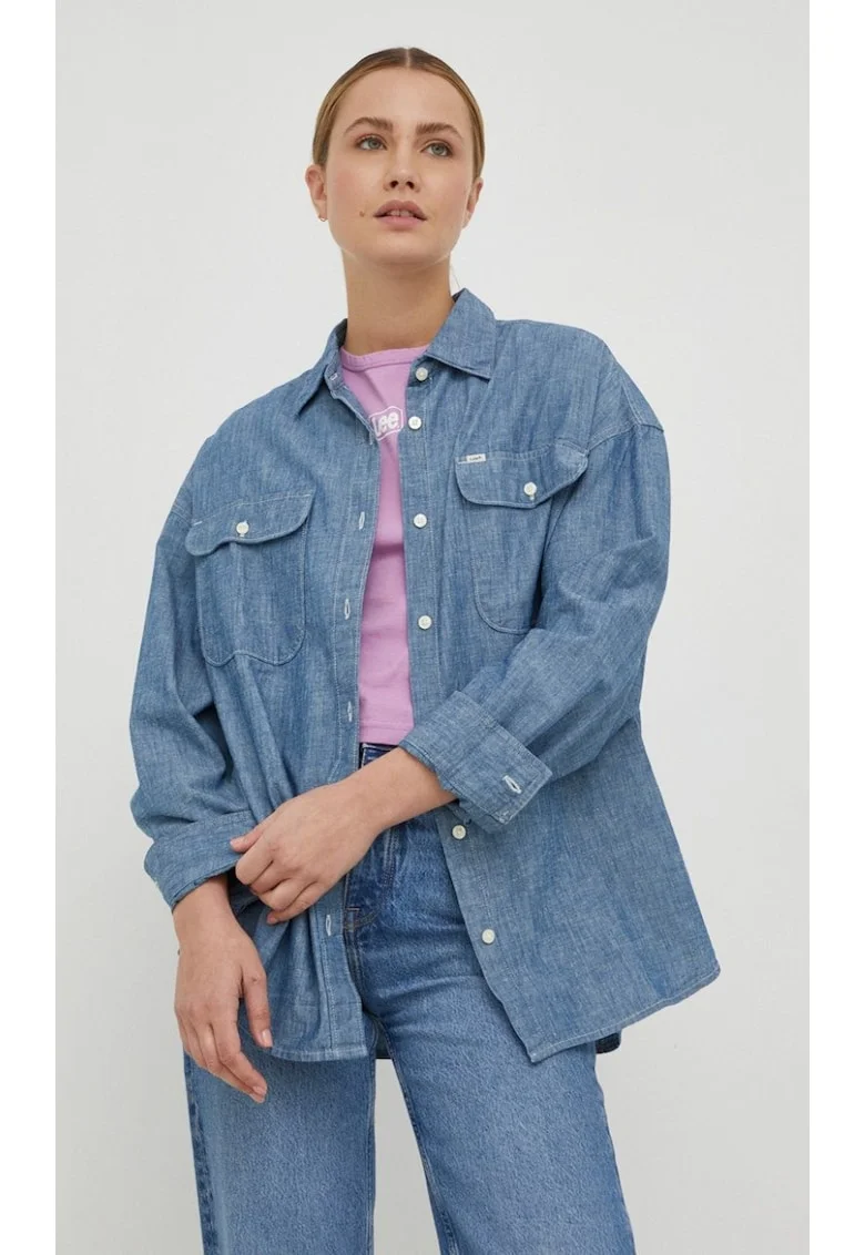 Camasa dama  Frontier, supradimensionata, albastra, din denim, cu maneca scurta, fermoar si nasturi.