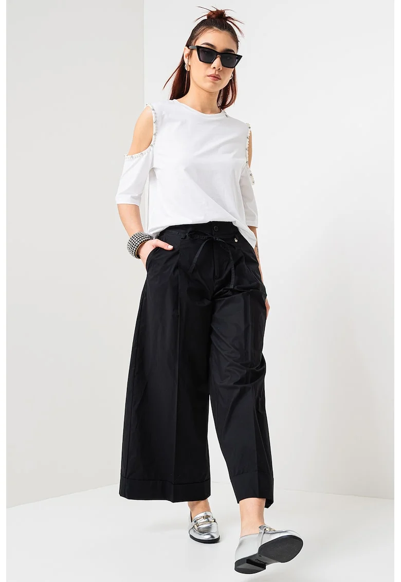 Pantaloni crop ampli