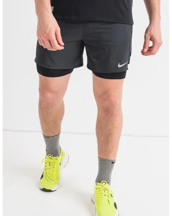 Pantaloni scurti cu buzunare laterale si tehnologie Dri-Fit, pentru alergare Stride, Negru