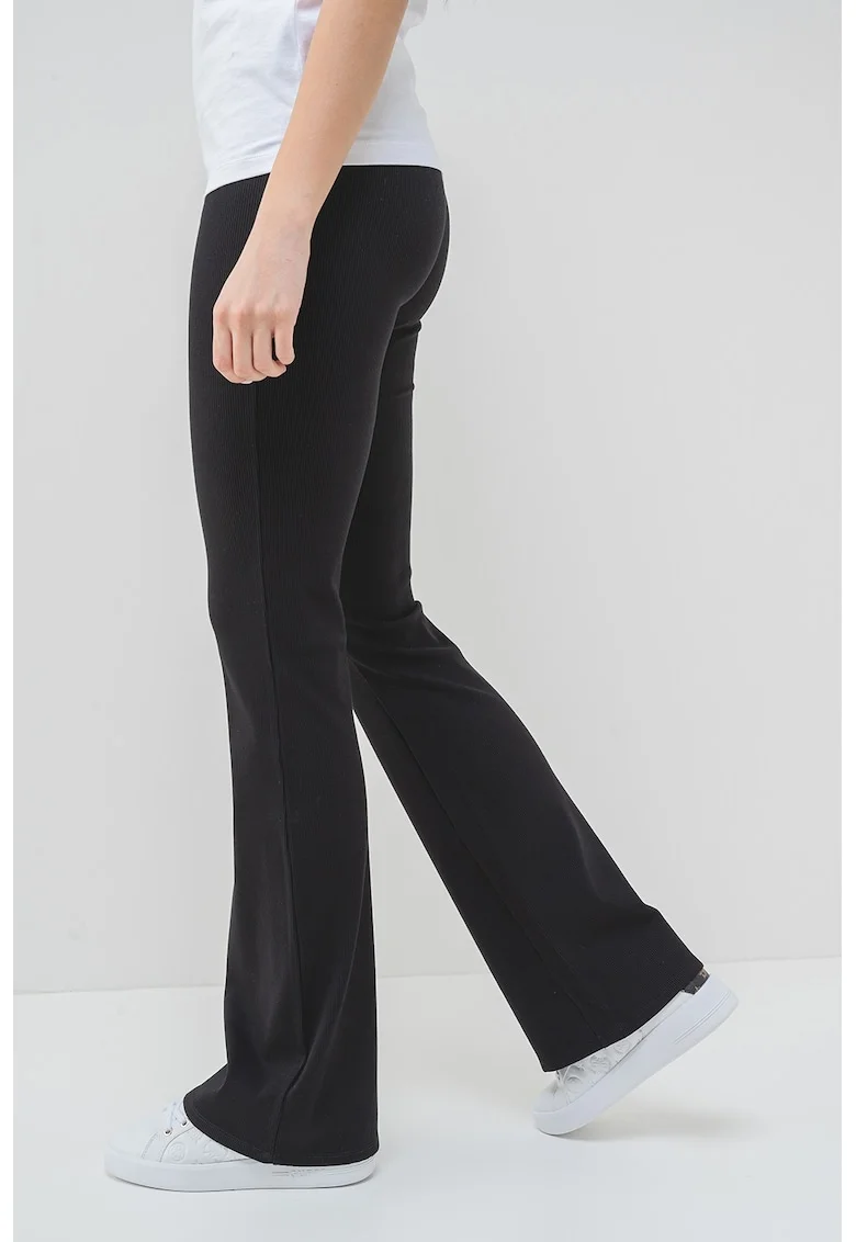 Colanti evazati