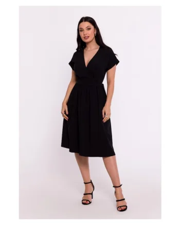 Rochie pe pliu cu legatura in talie,