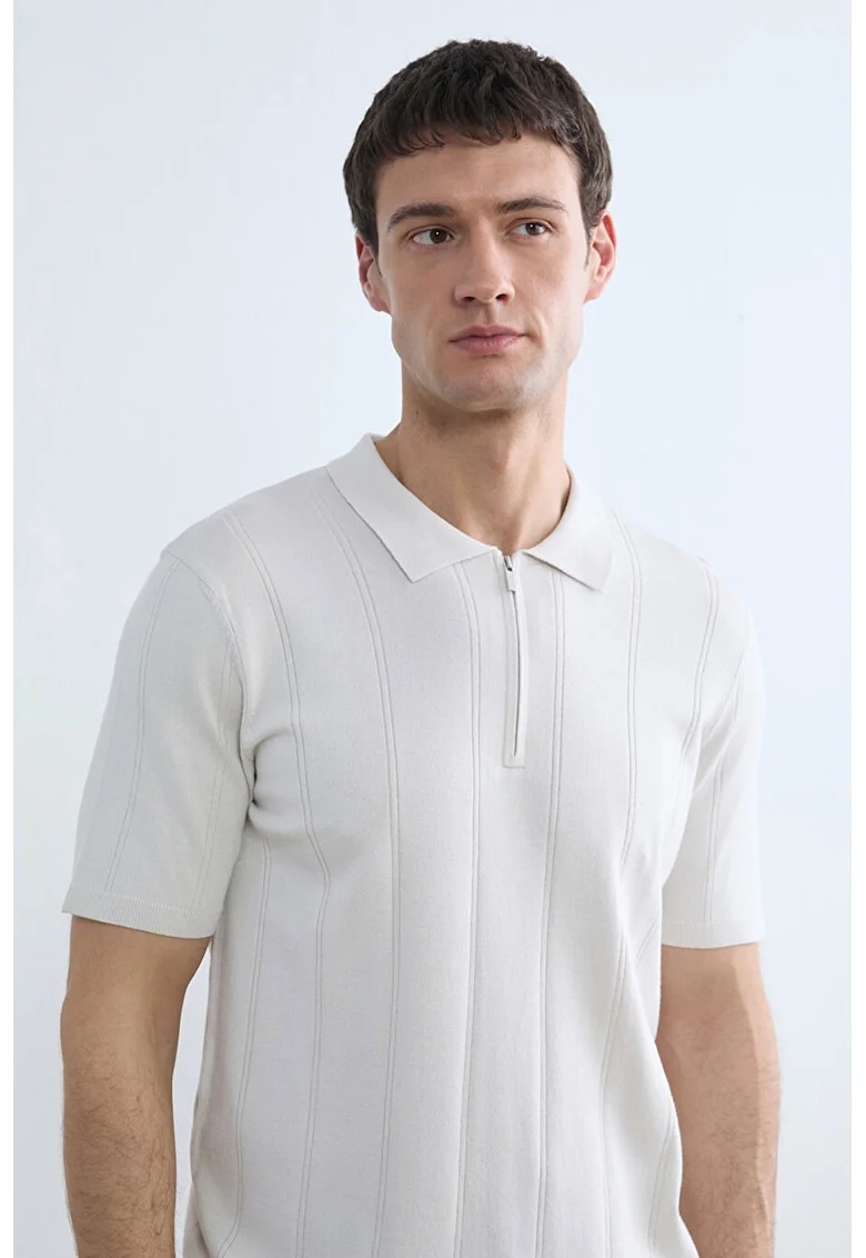 Tricou regular fit cu guler polo cu model uni, Alb