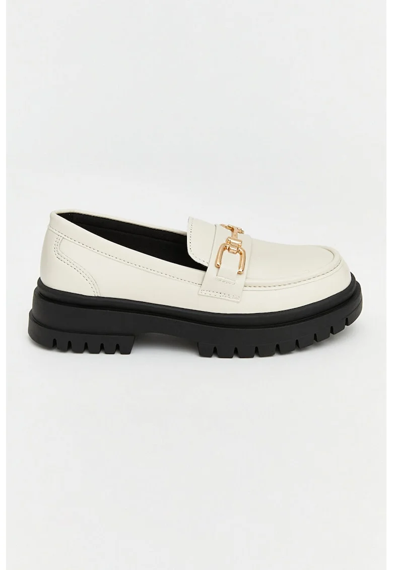 Pantofi loafer din piele ecologica cu aplicatie metalica, Bej deschis