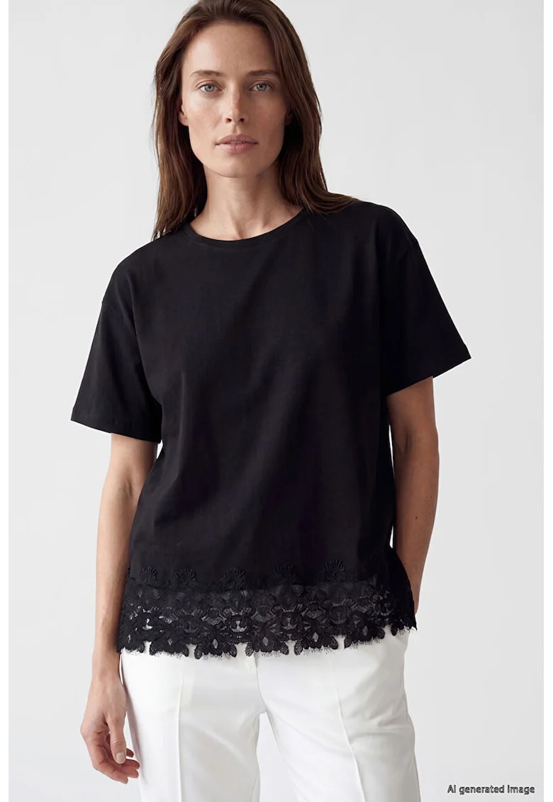 Tricou regular-fit cu terminatie crosetata din dantela, Negru