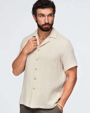 Camasa barbati cu croi boxy, maneci scurte, din muslin 100% bumbac OM-SHSS-0223, Bej