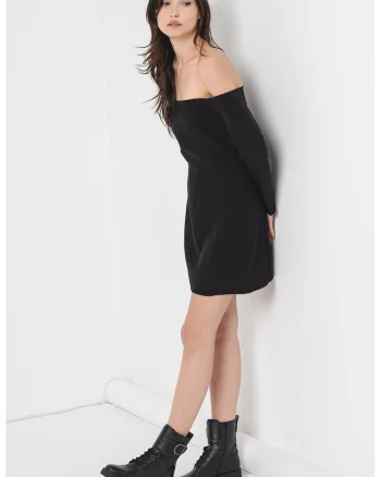 Rochie scurta cu decolteu pe umeri, Negru