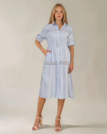 Rochie largă cu șiret în talie și broderie bleu - Unica S-L