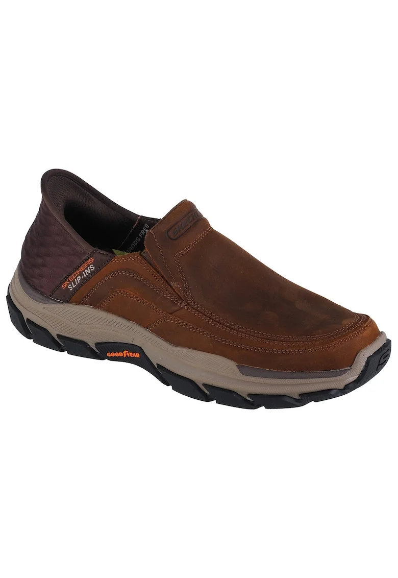 Pantofi cu logo discret Respected Slip-Ins