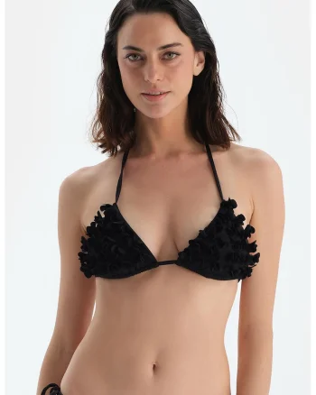 Sutien cu cupe triunghiulare si aplicatii florale, Negru