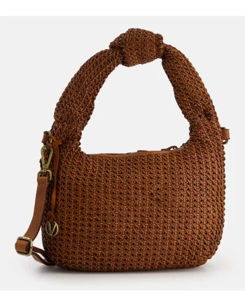 Geanta crossbody  din piele naturala, maro, dimensiuni 23x34x9cm, cu curea reglabila, buzunare interioare.