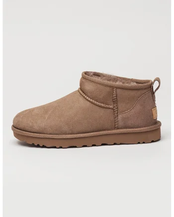 Ghete slip-on de piele intoarsa cu finisaj rezistent la apa Classic Ultra Mini, Maro taupe deschis