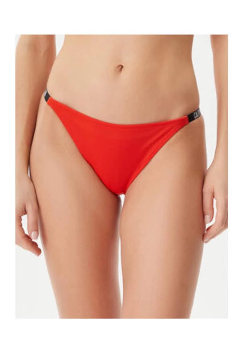 Slip de bikini  rosu, Rosu