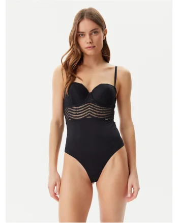 Body, dama,  negru