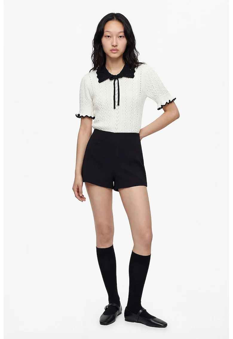 Pulover cu mansete cu volane si perforatii, Alb/Negru