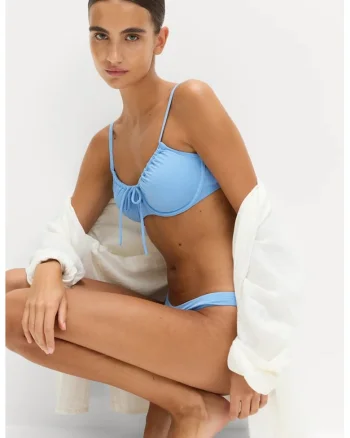 Slip brazilian, Albastru glaciar
