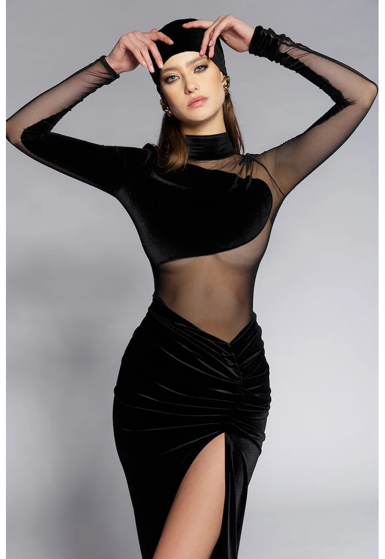 Body cu aspect semitransparent, Negru