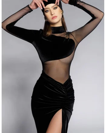Body cu aspect semitransparent, Negru