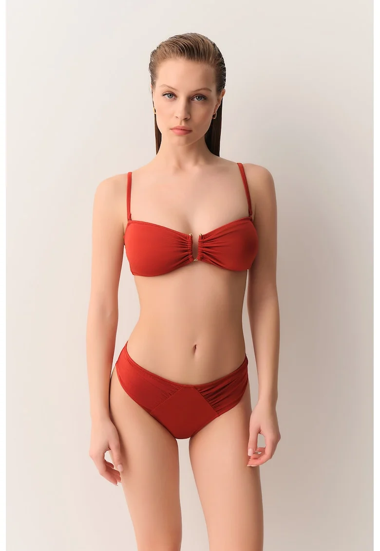 Slip hipster, Rosu corai