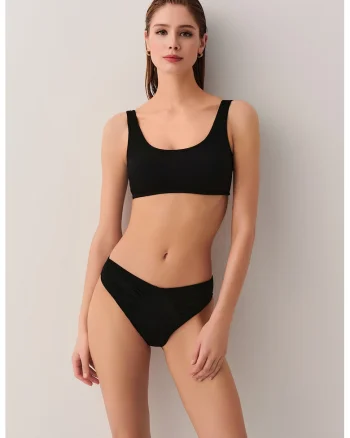Slip brazilian, Negru
