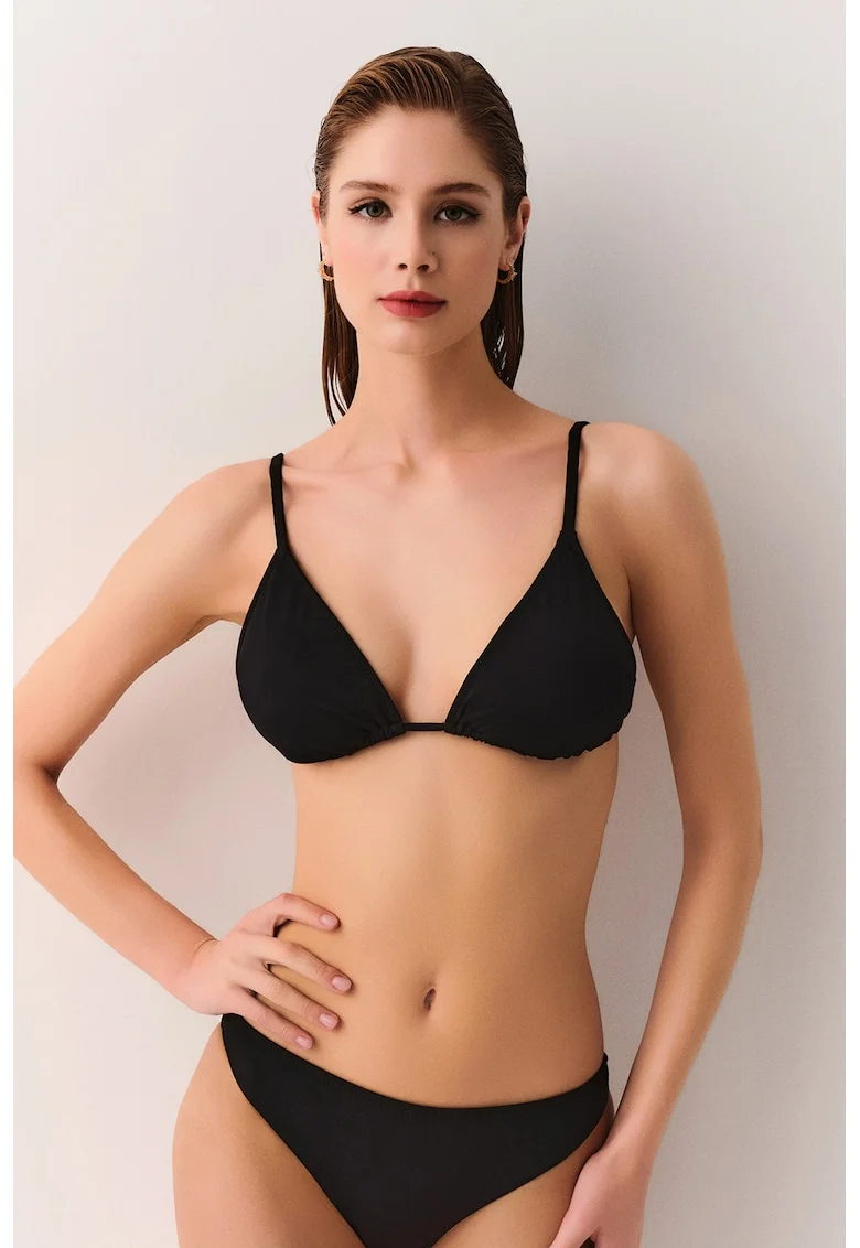Sutien de baie cu cupe triunghiulare, Negru