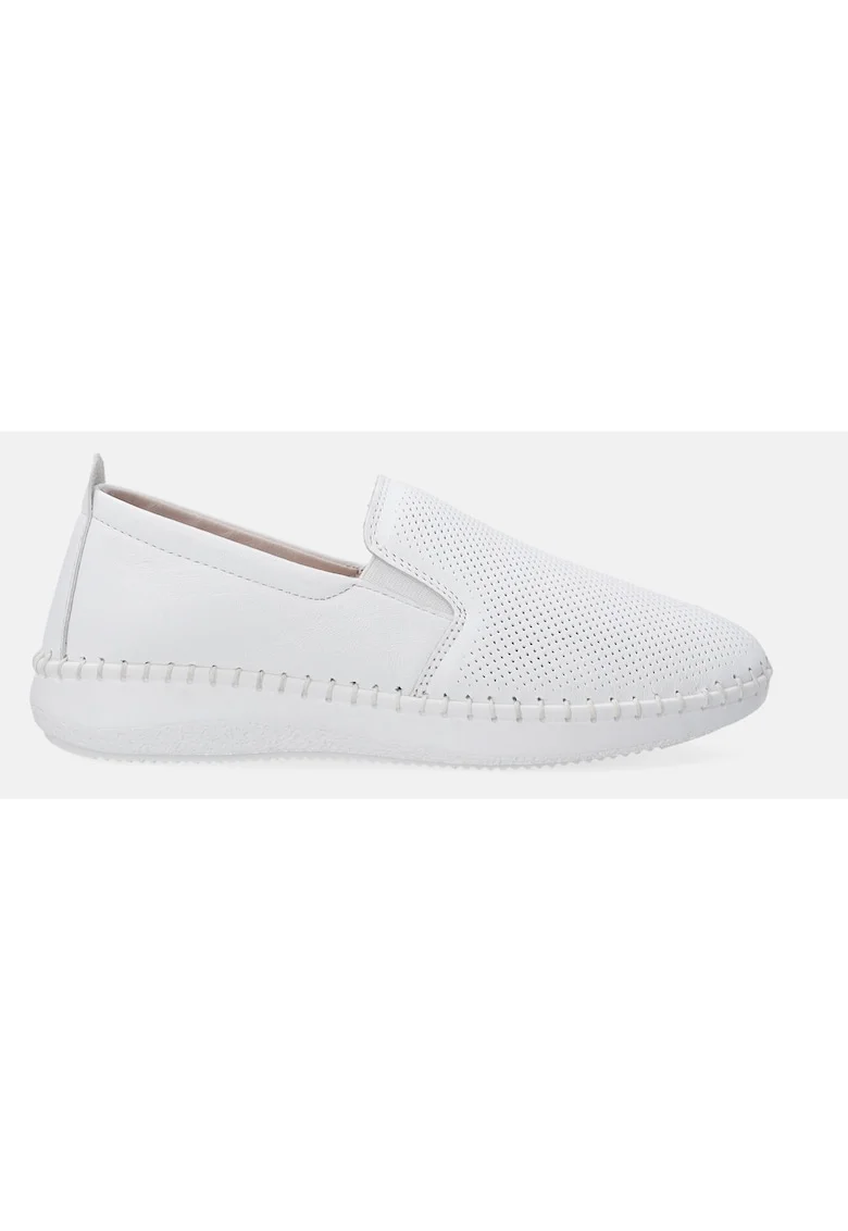Pantofi slip-on din piele cu perforatii