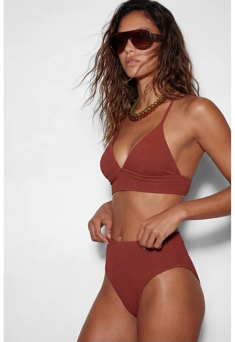 Sutien de baie cu cupe triunghiulare si model texturat, Maro cognac