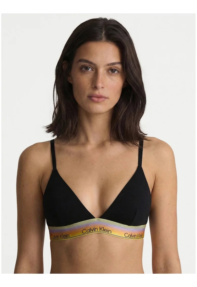 Sutien de baie cu cupe triunghiulare,