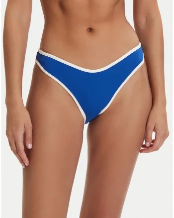 Slip de baie  albastru, material elastic, croiala clasica