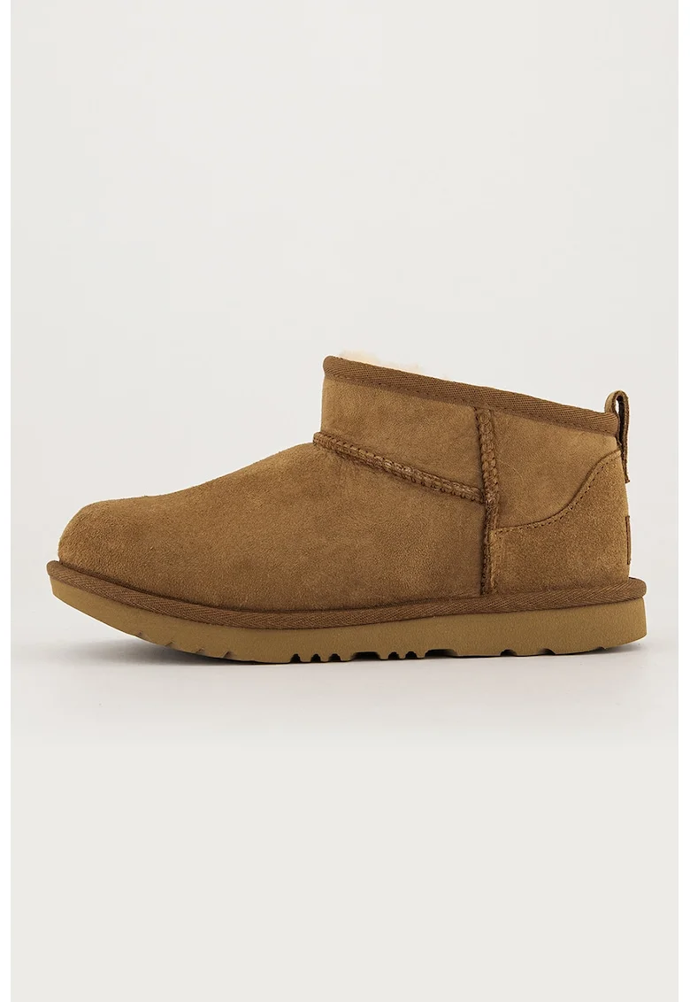 Ghete slip-on rezistente la apa din piele intoarsa Classic Ultra Mini, Galben inchis