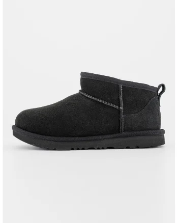 Ghete slip-on rezistente la apa din piele intoarsa Classic Ultra Mini, Negru