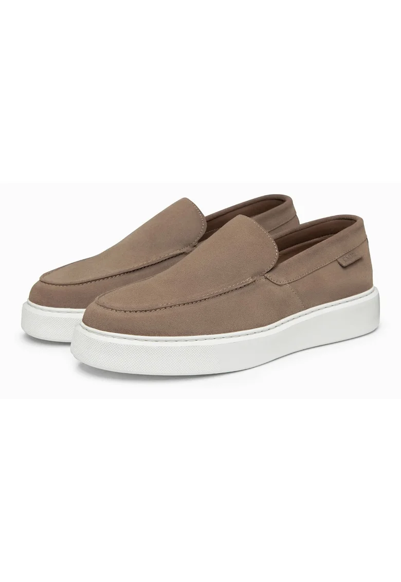 Pantofi barbati slip on din zams suede, confortabili si eleganti OM-FOCS-0246, Bej