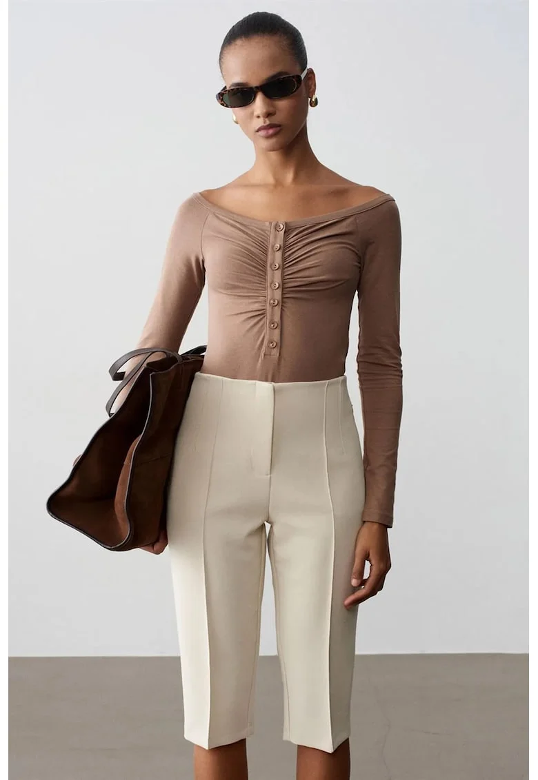Bluza Body  slim-fit, decolteu barcuta, bej natural, amestec bumbac-modal-elastan