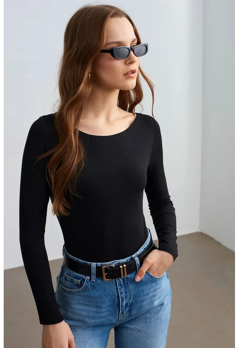 Body  slim fit, negru, maneca lunga, elastic, 47% modal, 46% bumbac, 7% elastan