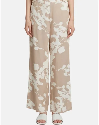 Pantaloni cu croiala ampla si model floral, Maro deschis