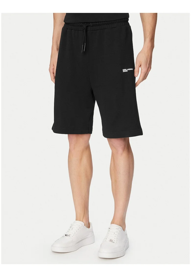 Pantaloni scurți, Negru