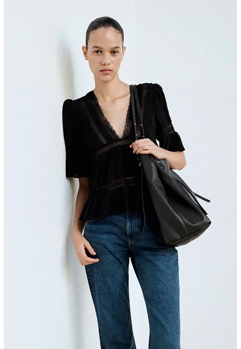 Bluza cu garnituri de dantela crosetata, Negru