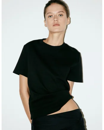 Tricou uni cu decolteu la baza gatului, Negru