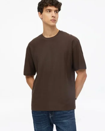 Tricou barbati, la baza gatului, din bumbac, Relaxed Fit, Maro inchis