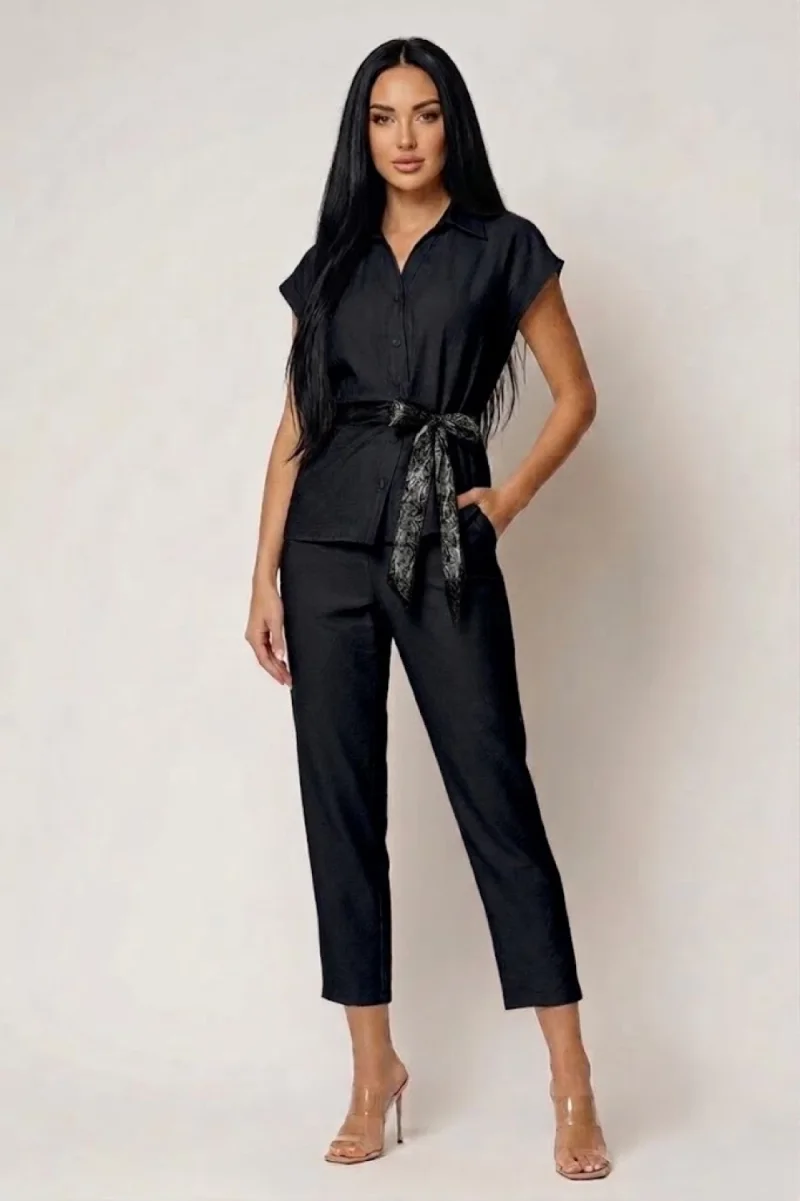 Compleu dama din vascoza format din bluza cu design deosebit si pantaloni vaporosi