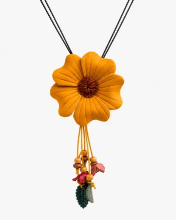 Colier reglabil statement din piele naturala cu floare galbena 3D, frunzulite si margele decorative