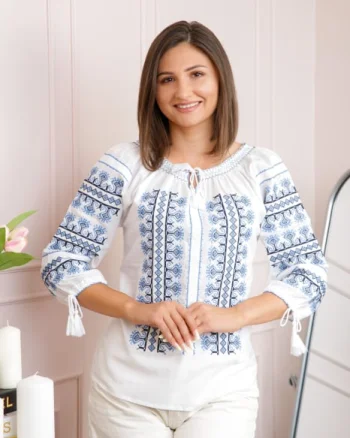 Bluza tip ie alba cu motiv geometric albastru Vera 09