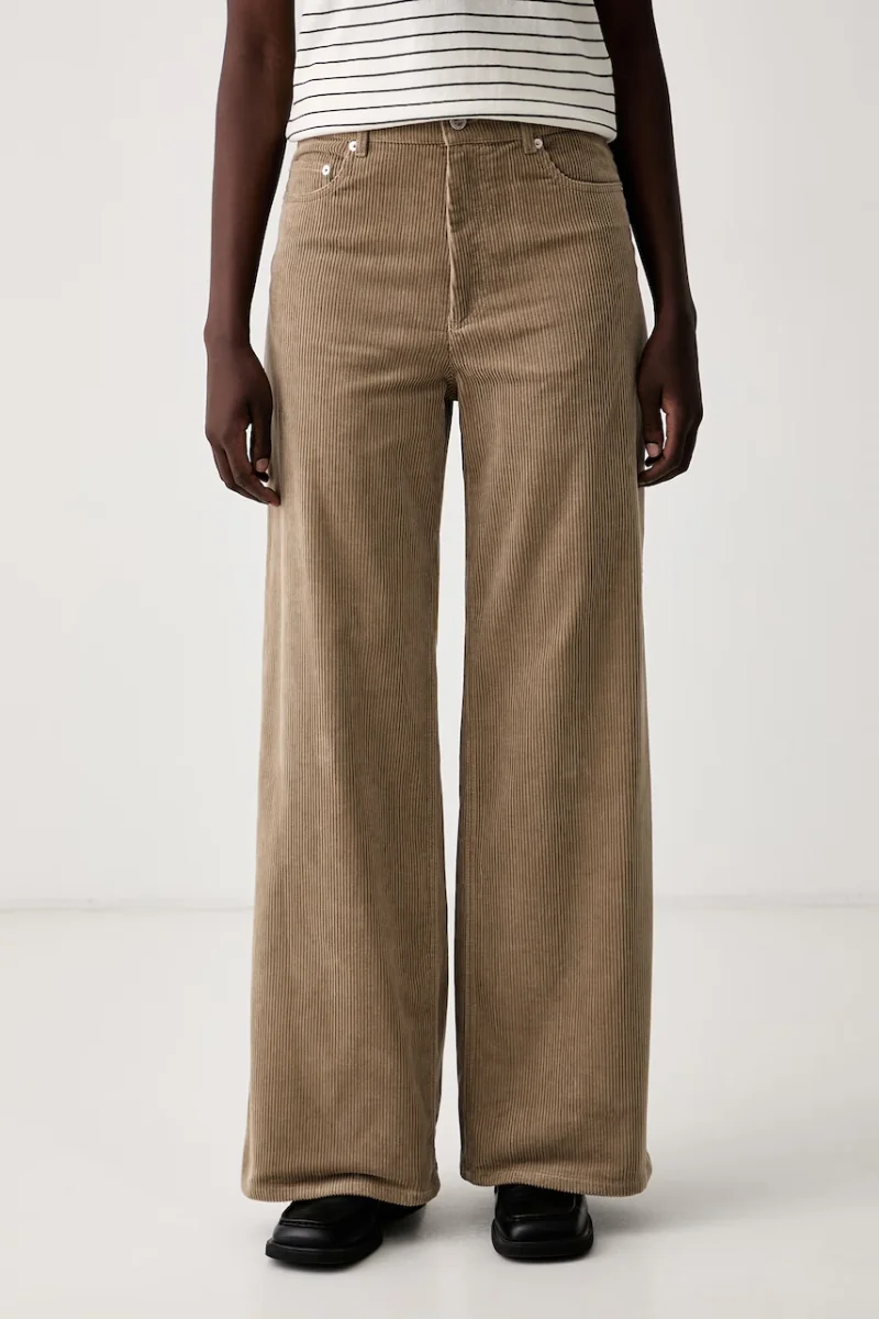 A.P.C. pantaloni wide leg pentru femei din catifea reiată jean clyde