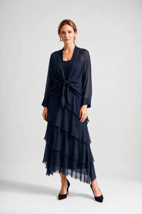 Rochie lunga din matase si vascoza cu volane suprapuse oblic si croi vaporos, bleumarin