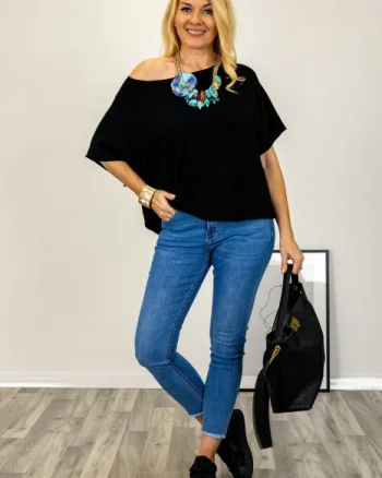 Pulover versatil cu maneca fluture din vascoza, negru