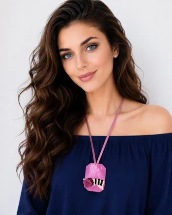 Colier handmade lila din piele naturala, cu mac,note muzicale si pian