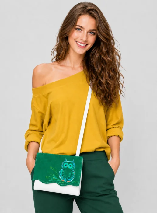 Geanta crossbody handmade, cu bufnita pictata  ,din piele naturala