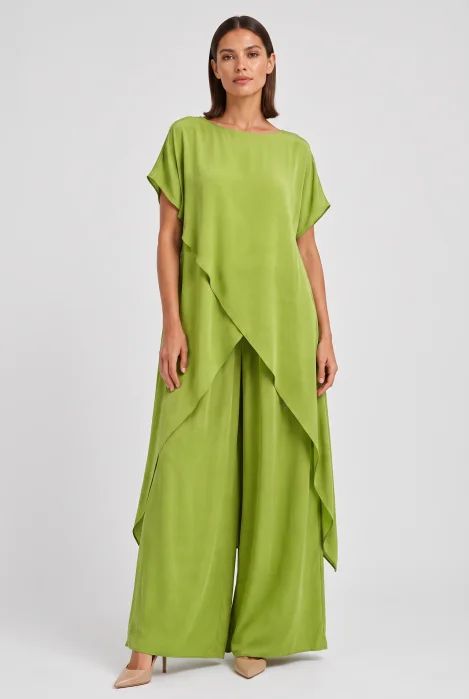 Compleu dama elegant din vascoza cu tunica asimetrica si pantaloni palazzo, verde olive