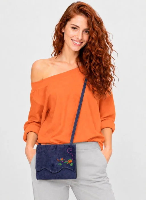 Geanta bleumarin handmade  cu pisicuta multicolora pictata ,din piele naturala intoarsa