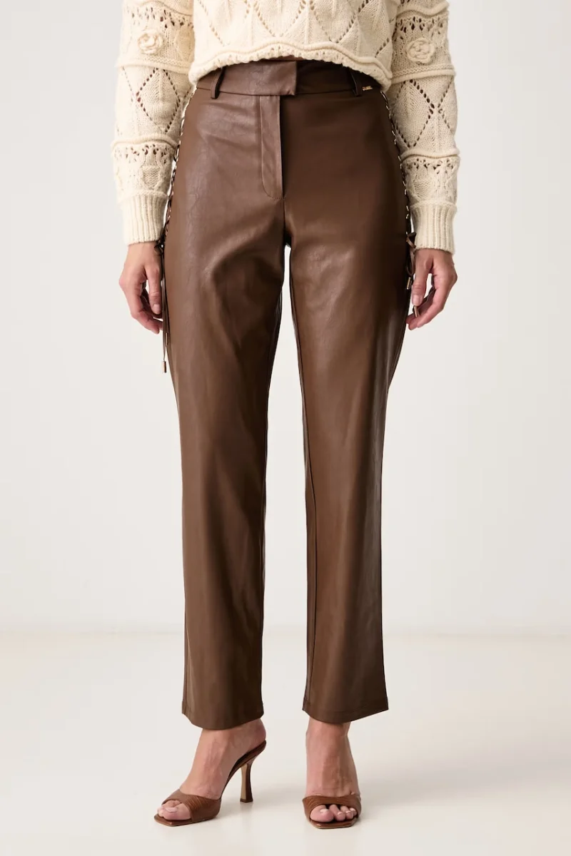 Fracomina  pantaloni straight pentru femei din imitație de piele