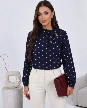 Bluza eleganta cu buline si fund...